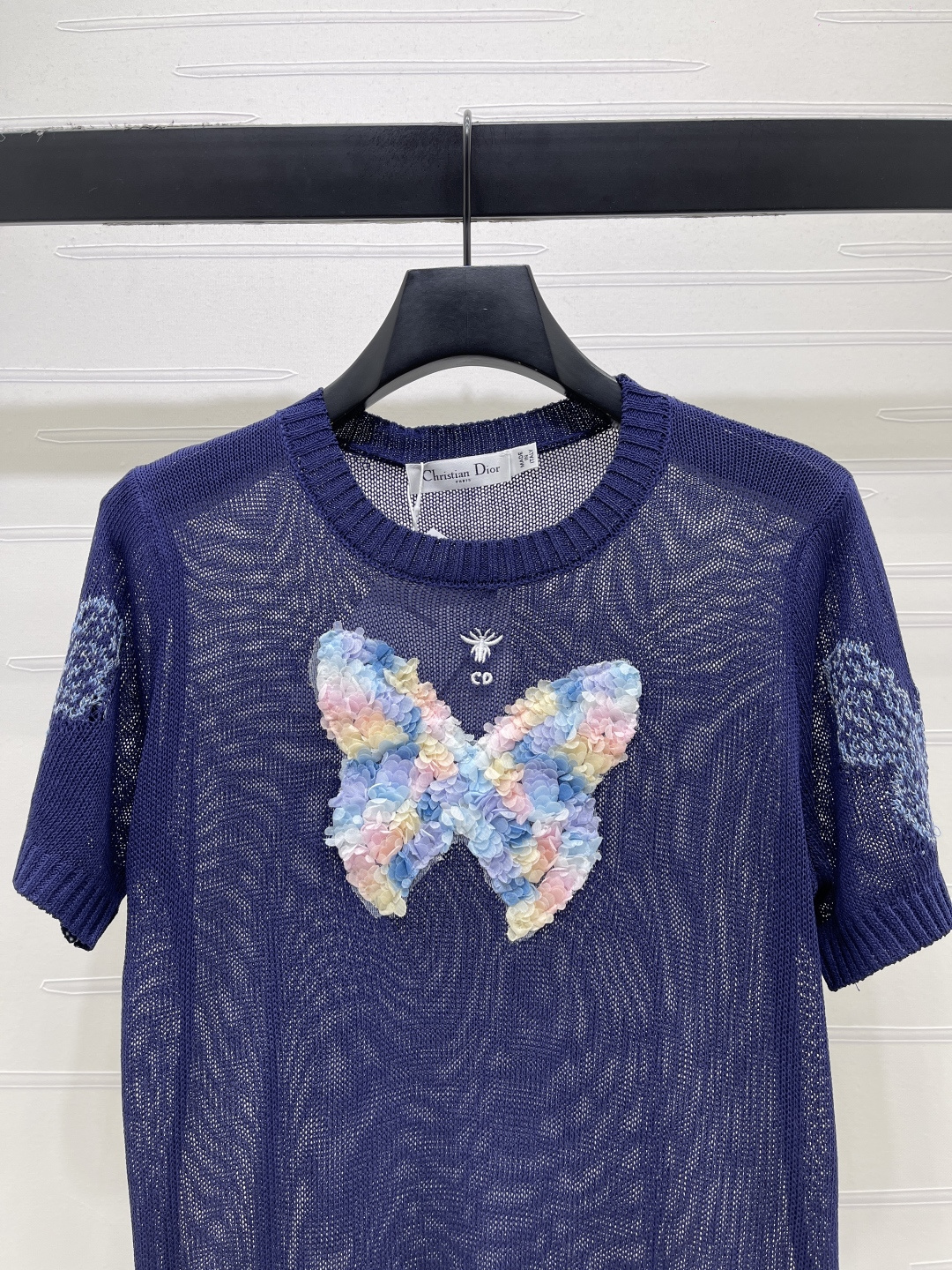 Women's short sleeves